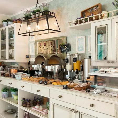 Bed & Breakfast Anthelion