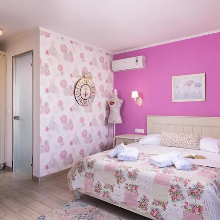 Bed & Breakfast Anthelion 4*