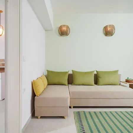 Anthelion Bed and Breakfast 4*