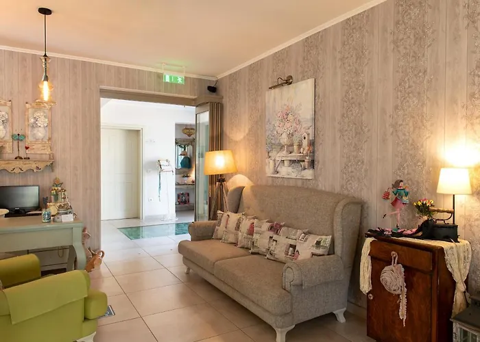 Oda ve Kahvaltı Anthelion 4*