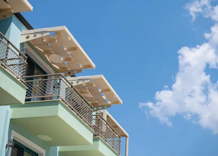 住宿加早餐酒店 Anthelion 利迈纳里亚